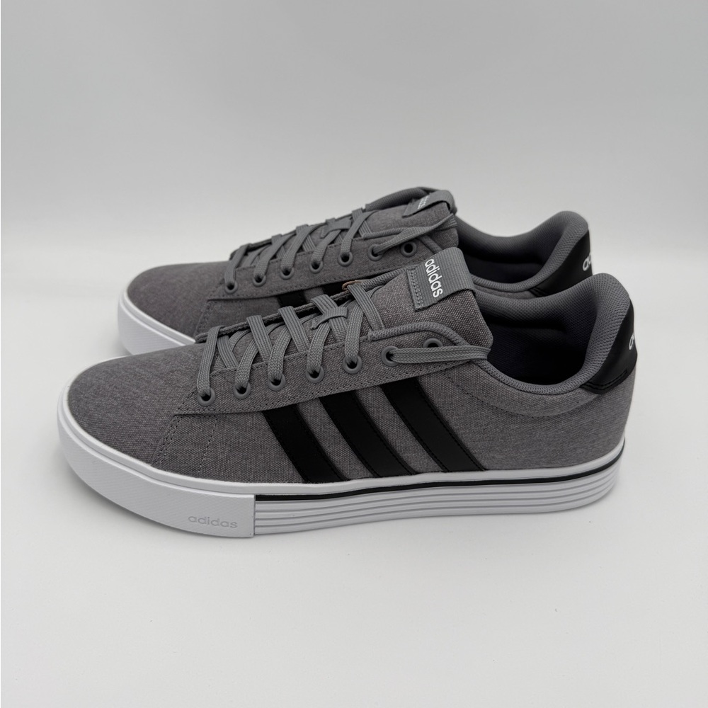 Adidas Men’s Daily 4.0 Gray & Black Skateboarding Shoes IF4493 New in box